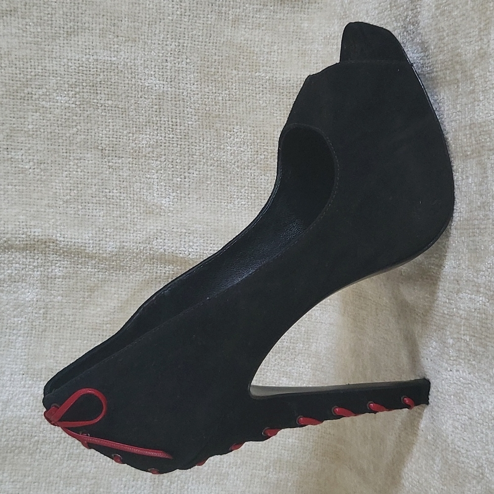 Remsen2 by Report Signature, sz 7